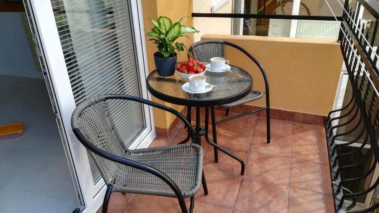 Apartament Z Balkonem Przy Latarni 150M Od Morza Колобжег Екстериор снимка