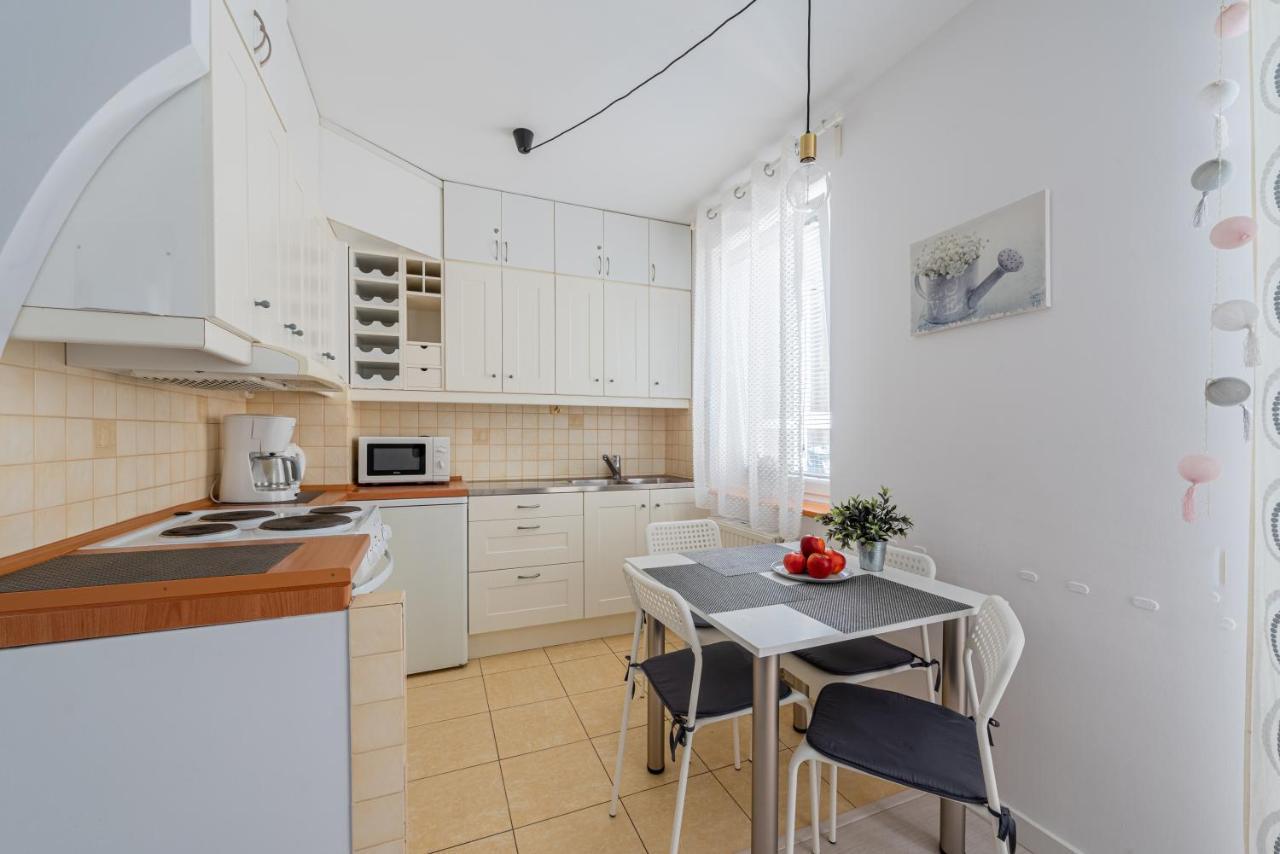 Apartament Z Balkonem Przy Latarni 150M Od Morza Колобжег Екстериор снимка